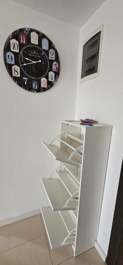 Homey 2 Cosmopolis Stefanestii de Jos Ngoại thất bức ảnh