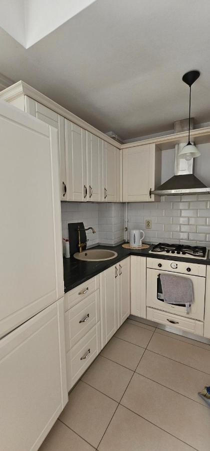 Homey 2 Cosmopolis Stefanestii de Jos Ngoại thất bức ảnh